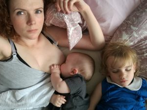 breastfeeding in bed infant