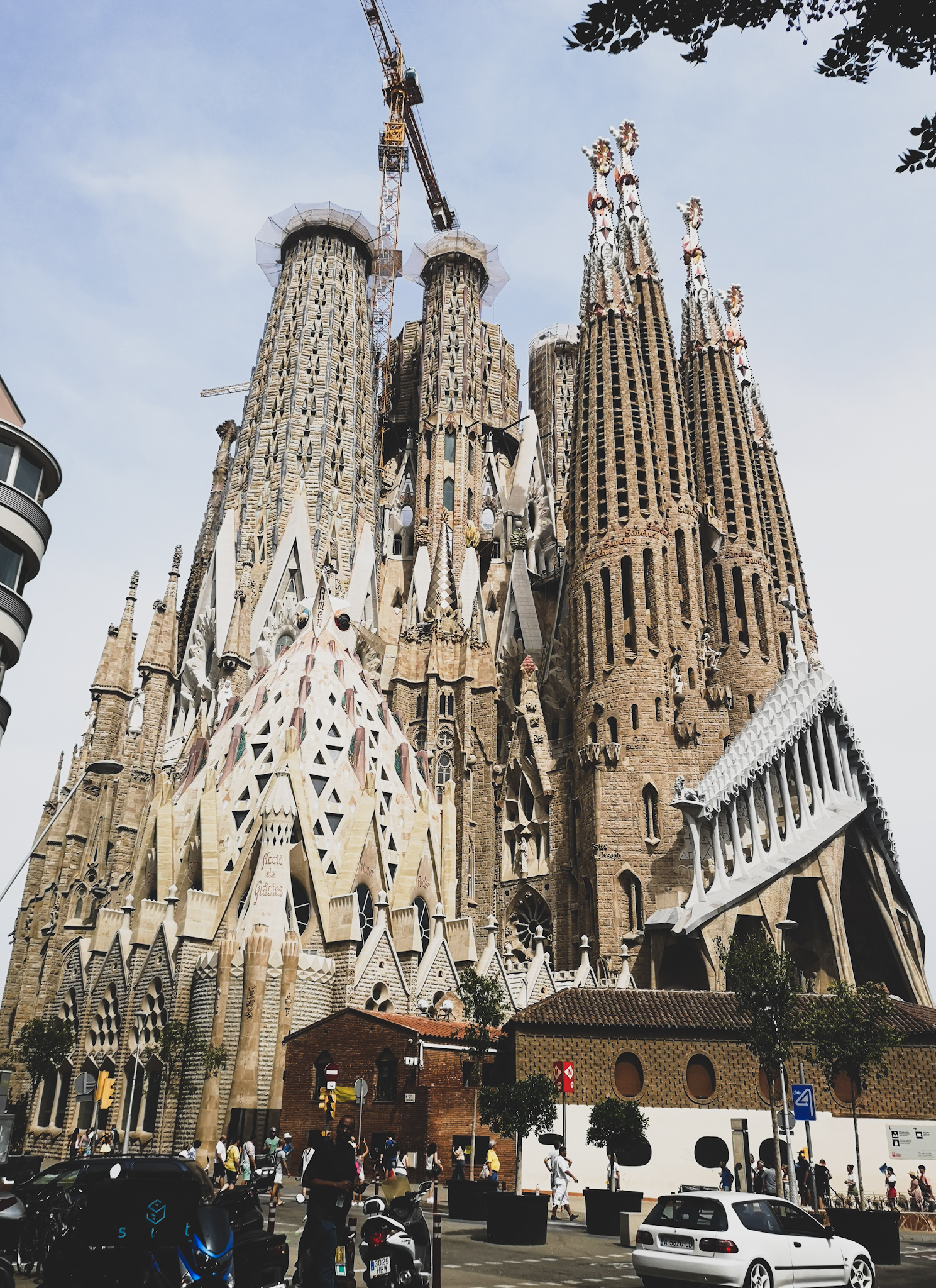 not-just-a-tit-lifestyle-blog-city-break-barcelona-sagrada-familia-stonework-towers